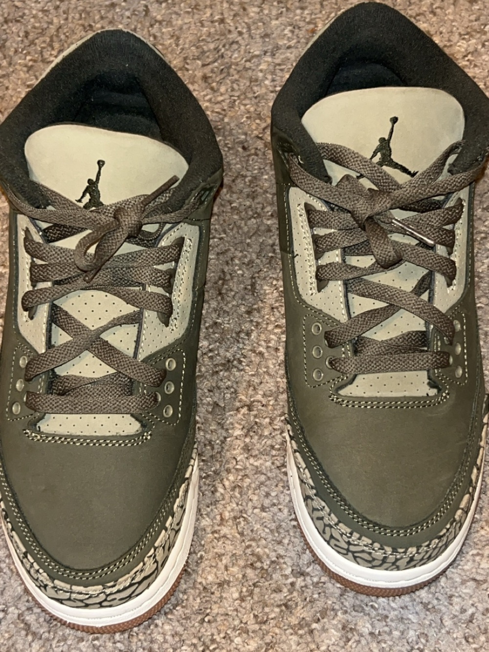 Jordan Retro 3's(NEGOTIABLE)